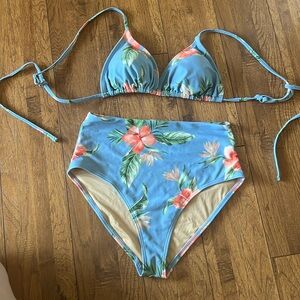 Old navy light blue floral bikini size medium